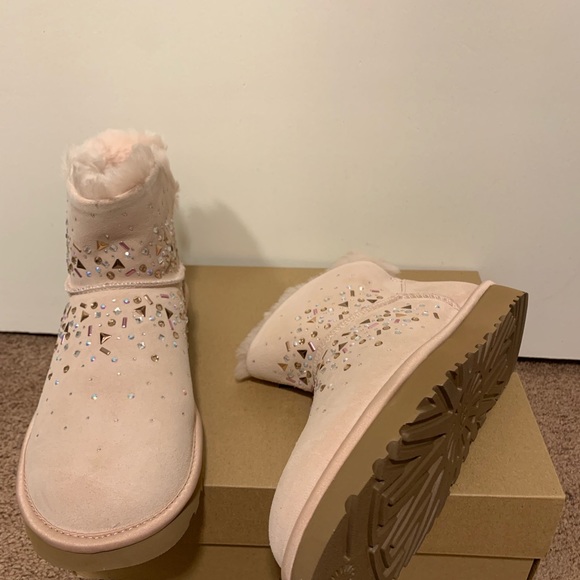 NIB UGG Classic Galaxy Bling Mini Boots - Picture 3 of 5